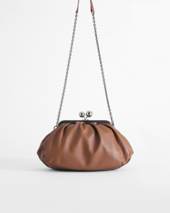 Pasticcino bag misura media in pelle color cuoio con doppia tracolla removibile