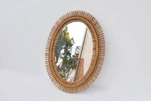 Specchio ovale in bambù 