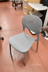 4 Plastic Chairs Grey Cod.2057 (second Scelta)